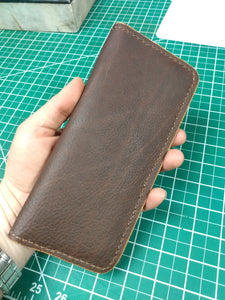 Oil tanned long wallet